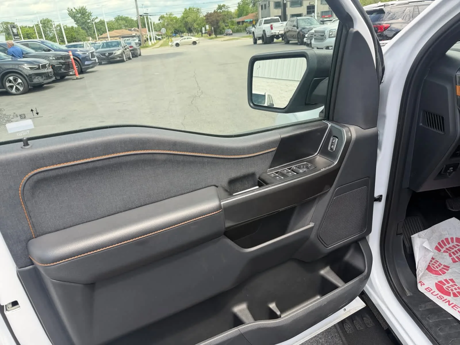 Used 2023 Oxford White Ford Tremor image 14