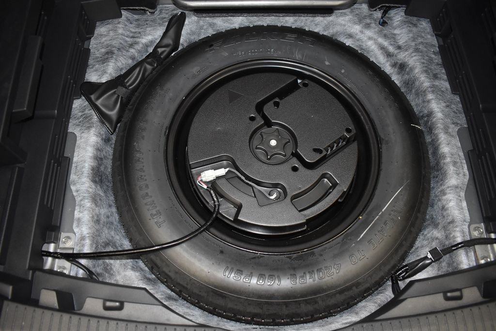 Used 2023 Gray Nissan SV image 34
