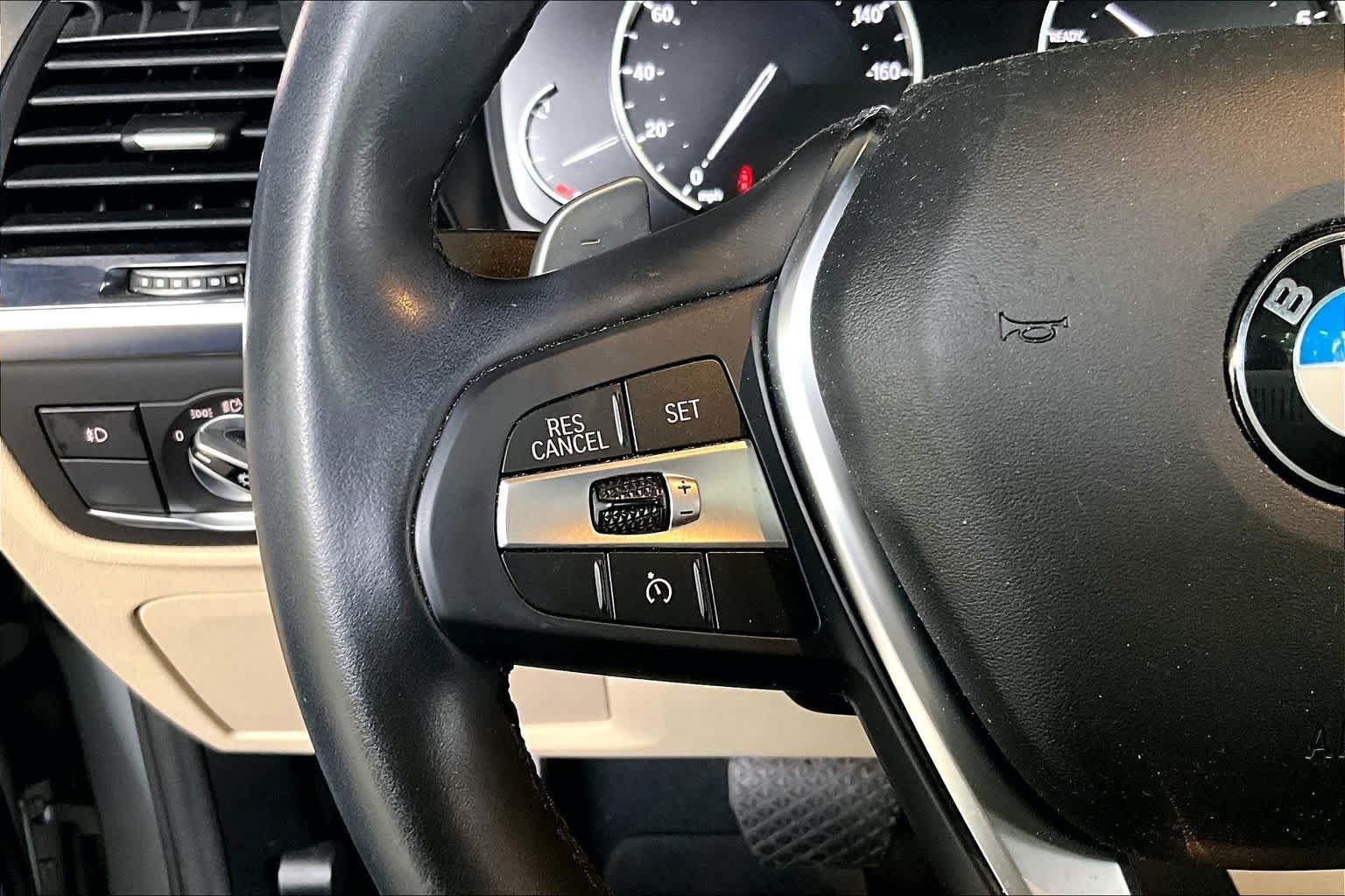 Used 2020 Glacier Silver Metallic BMW sDrive30i image 22