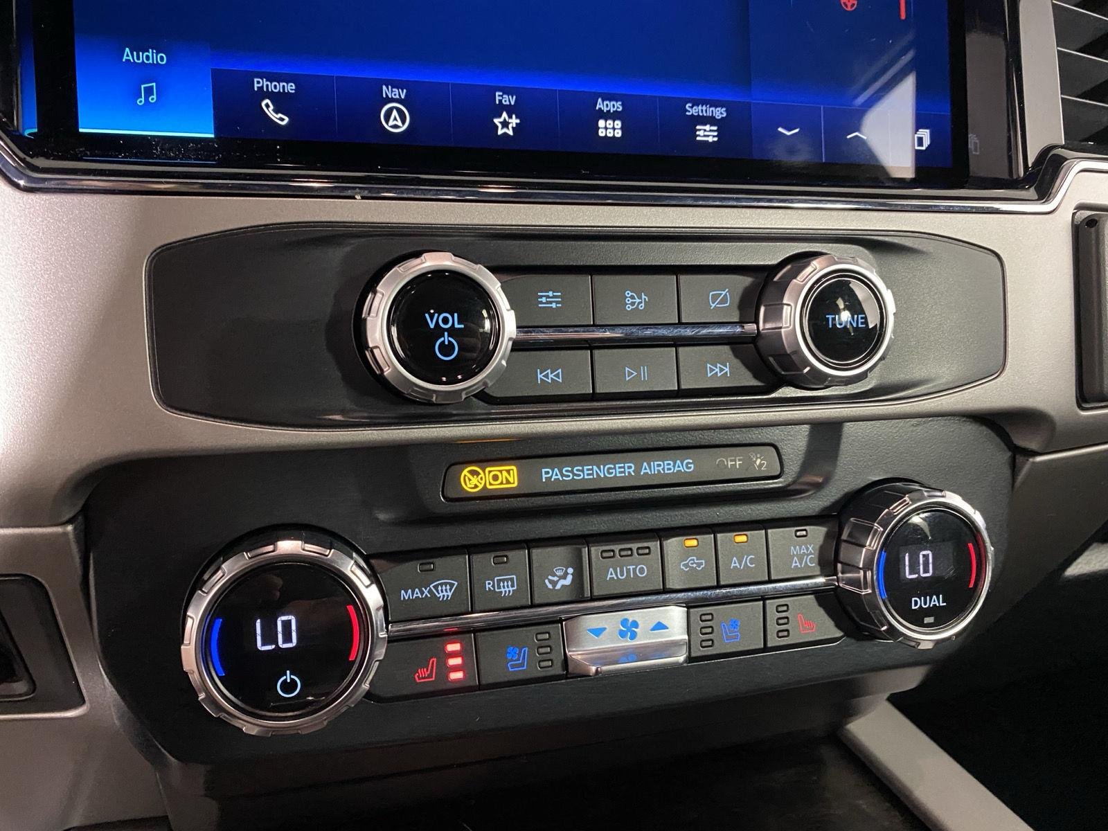 Used 2022 Agate Black Ford Lariat image 11