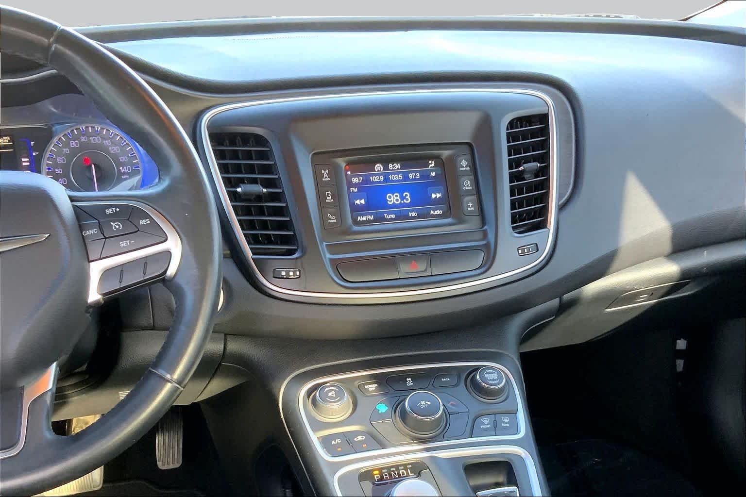 Pre-Owned 2017 Chrysler 200 Touring