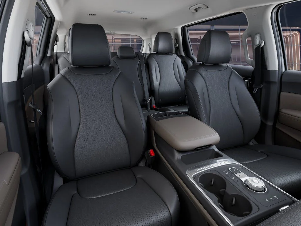 New 2026 White Kia LXS image 15