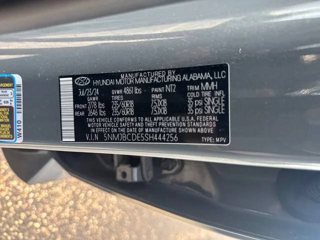Used 2025  Hyundai SEL image 35