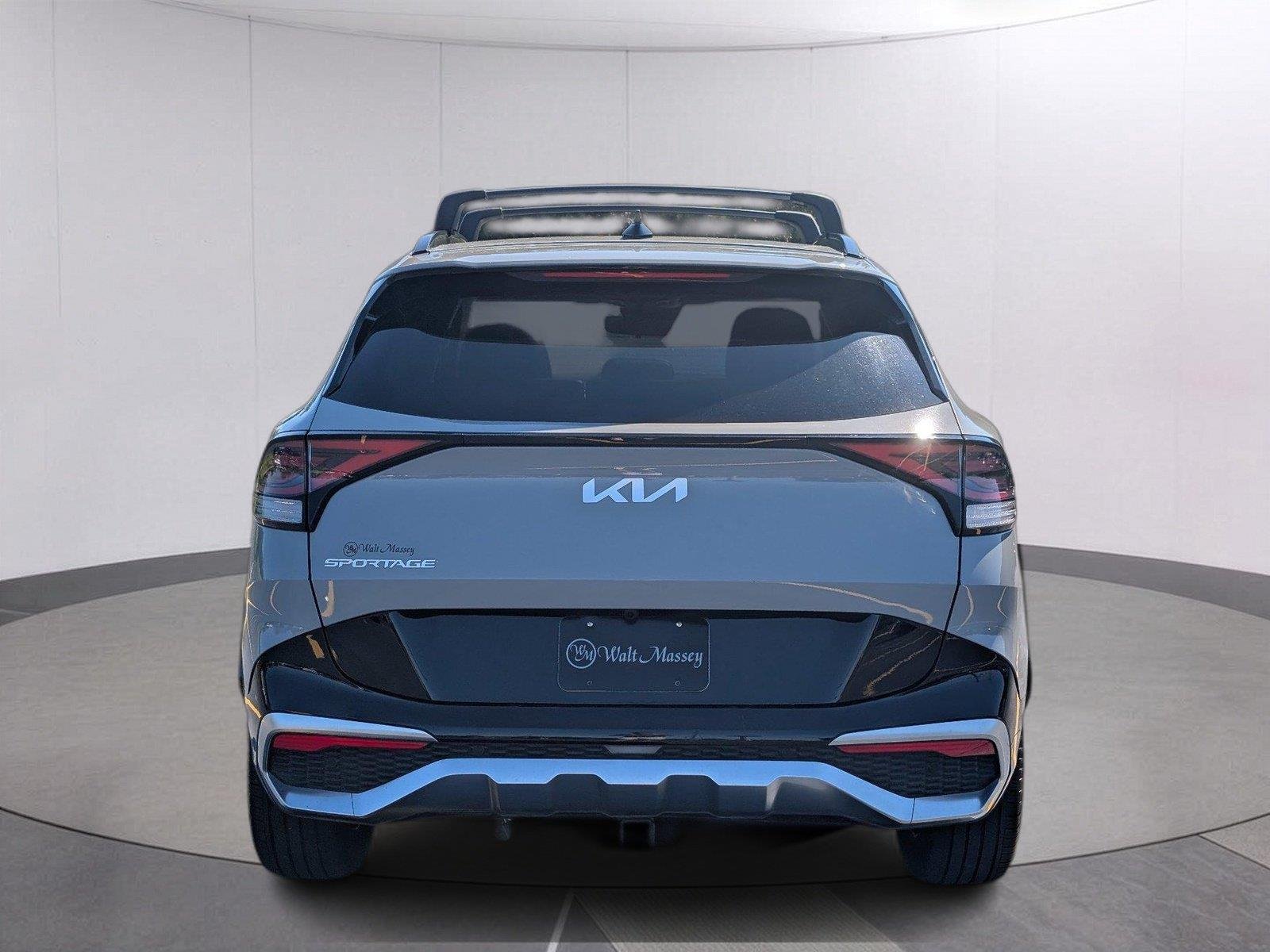 Used 2025 Wolf Gray Kia SX-Prestige image 4