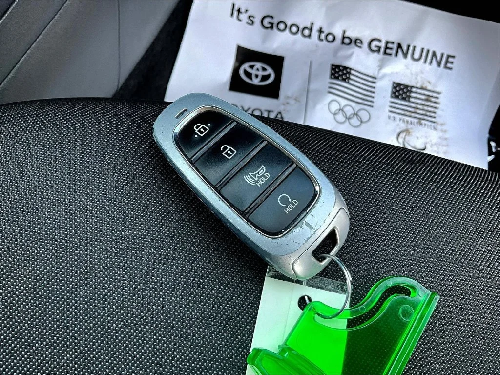 Used 2022 Gray Hyundai SEL image 34