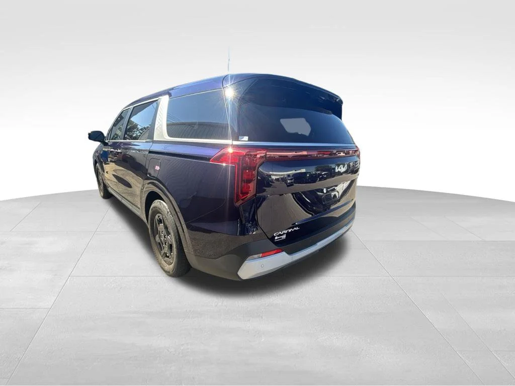 Used 2026 Blue Kia LXS image 3