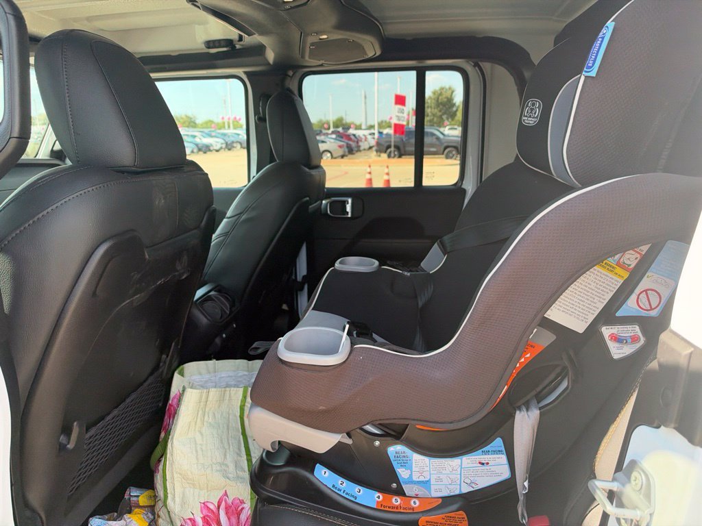 Used 2025 White Jeep High Tide image 8
