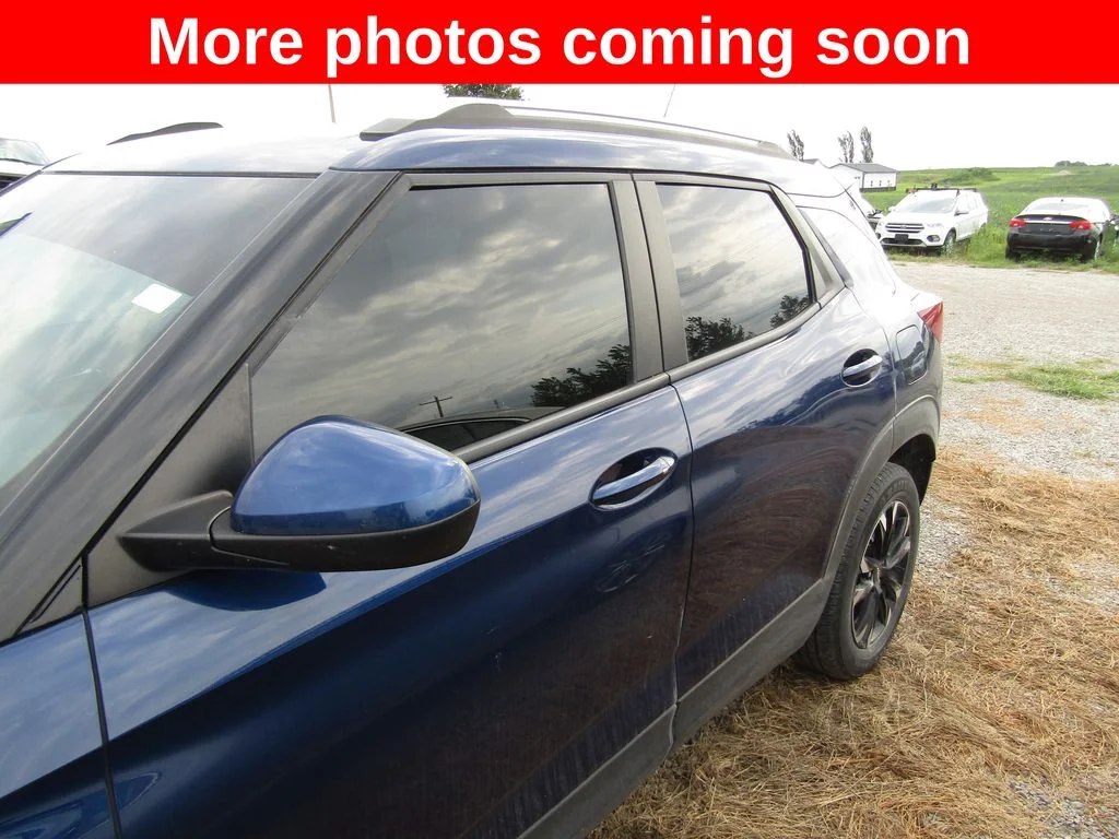 Used 2023 Blue Chevrolet LT image 2