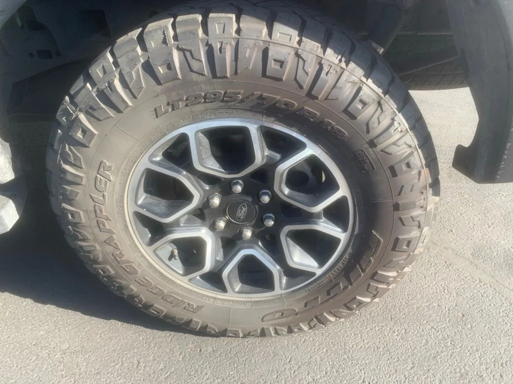 Used 2023 Silver Metallic Ford XLT image 8
