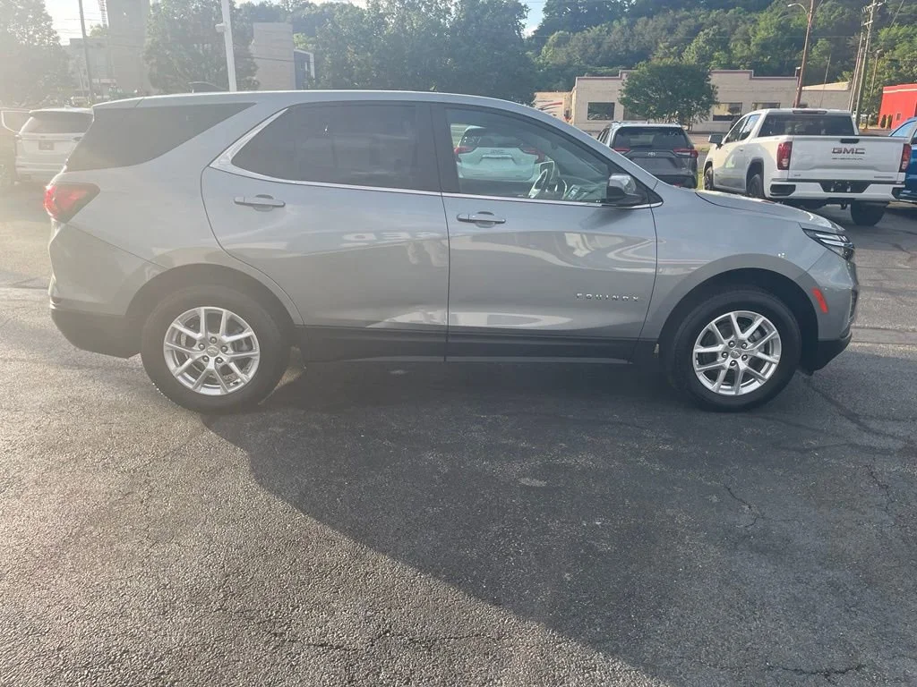 Used 2024 Sterling Gray Metallic Chevrolet LT image 4