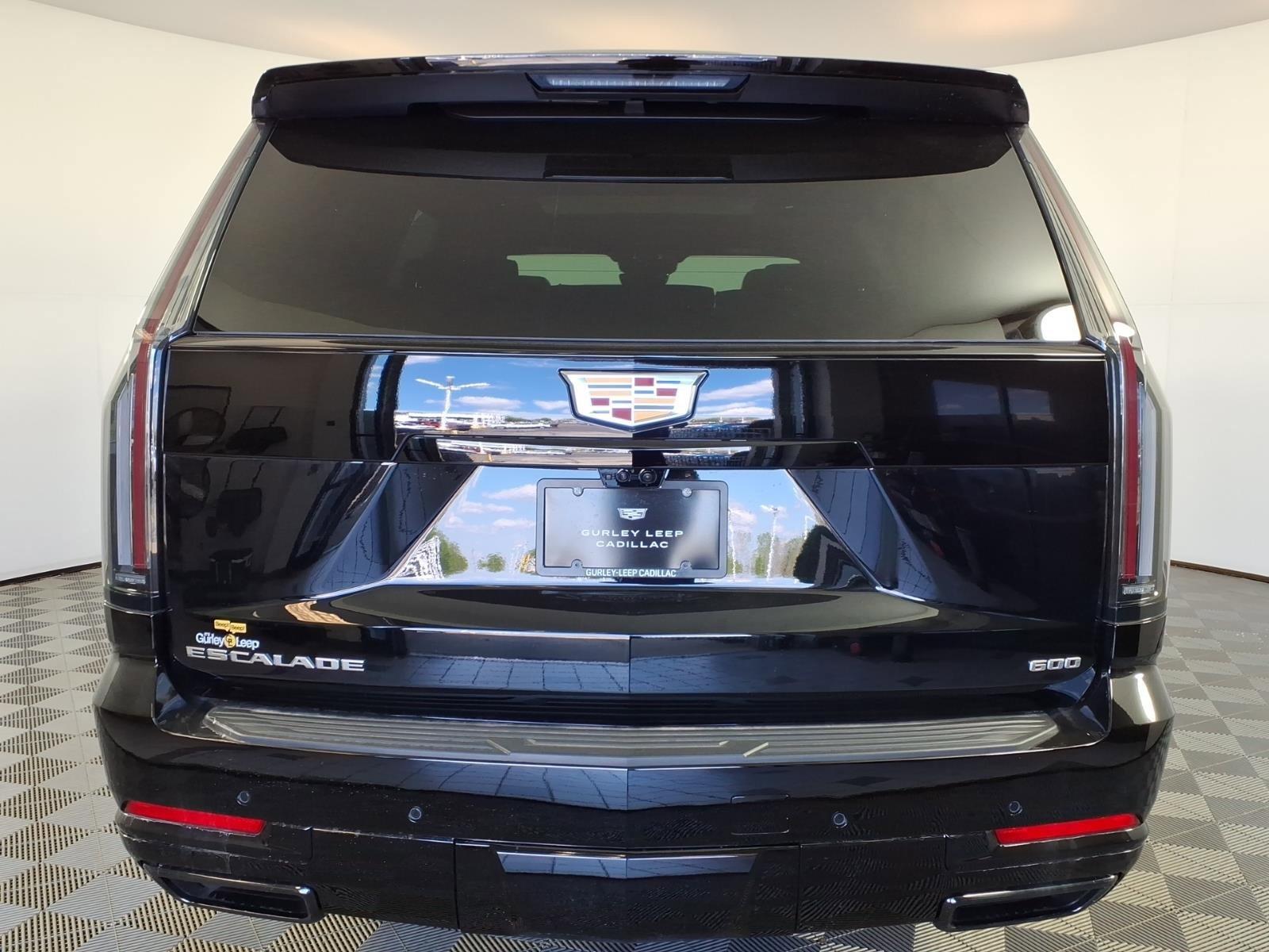 2026 Cadillac Escalade Sport - Photo 10