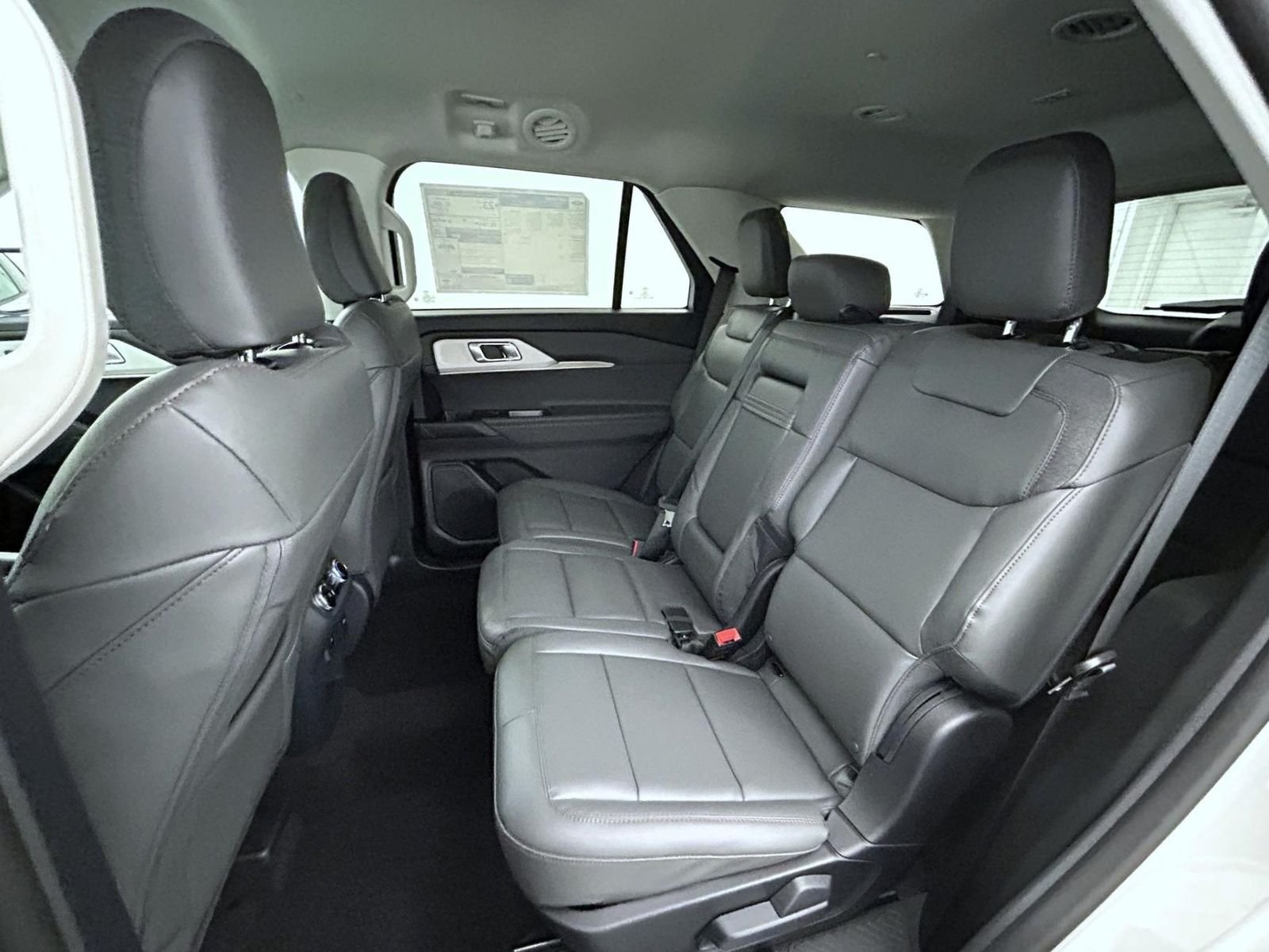 New 2026 Star White Metallic Tri-Coat Ford Active image 21