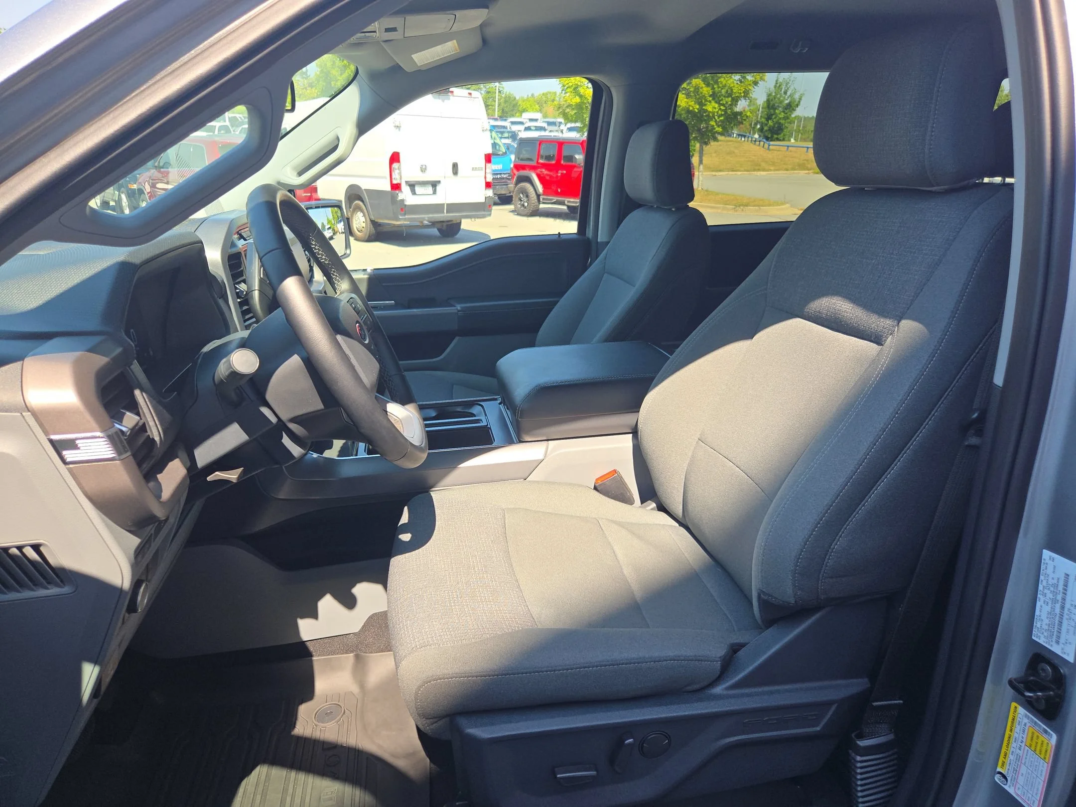 Used 2024 Iconic Silver Metallic Ford XLT image 24
