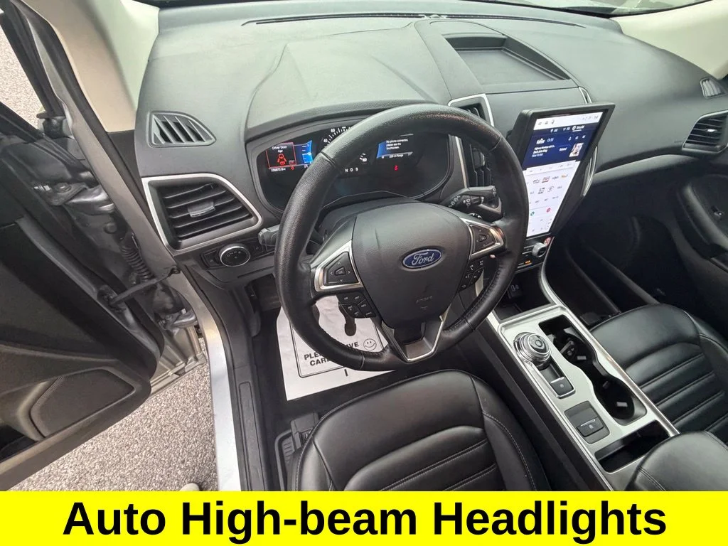 Used 2024 Silver Ford SEL image 12