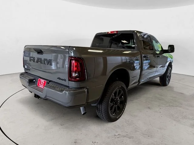 New 2026 Ceramic Gray Ram BIG HORN CREW CAB 4X4 6
