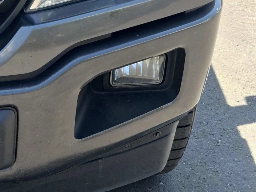 Used 2019 Gray Ford Lariat image 17
