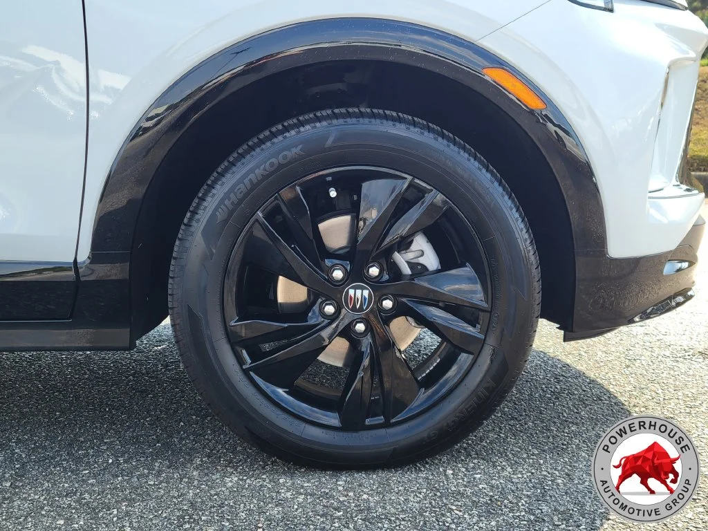 Used 2025 White Buick Sport Touring image 12