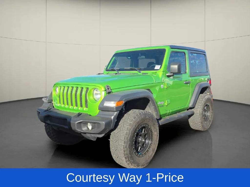 Used 2019 Green Jeep Sport S image 4
