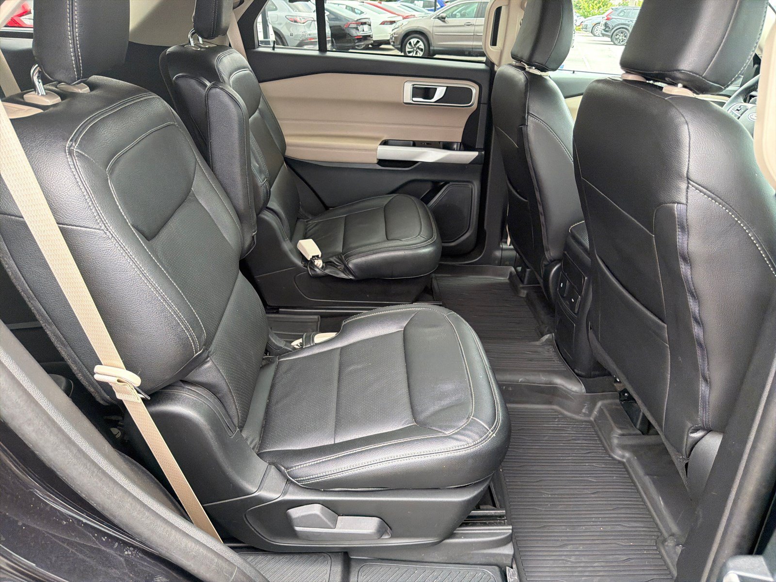 Used 2023 Agate Black Metallic Ford XLT image 15