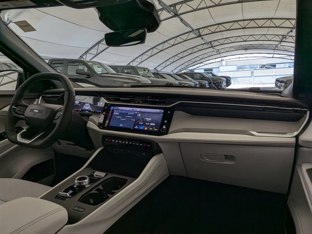 New 2026 Red Jeep Limited - - 4x4 - Tech Group - Panoramic Sunroof - Trailer Tow - Remote Start & More! image 30