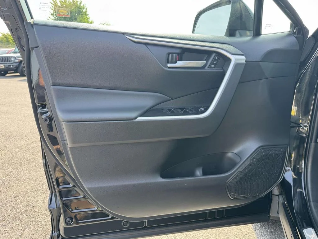 Used 2024 Black Toyota XLE Premium image 26
