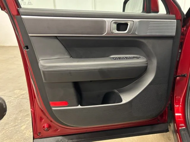 Used 2025 Red Hyundai SEL image 19