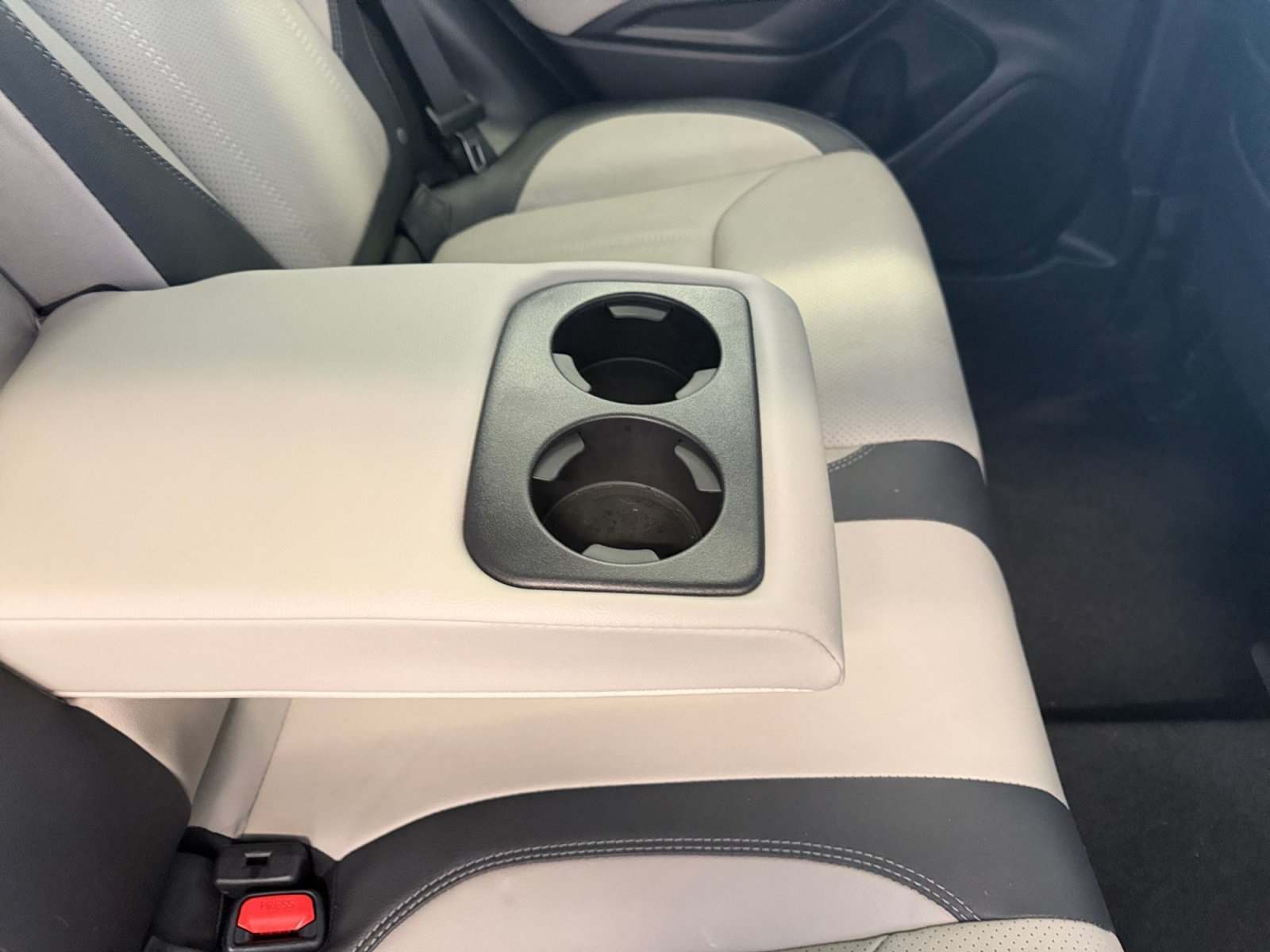 Used 2019 Crystal Black Silica Subaru Limited image 35