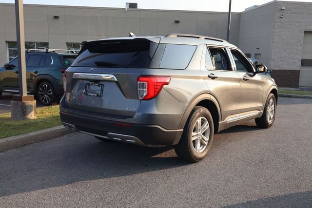 Used 2023 Gray Metallic Ford XLT image 6