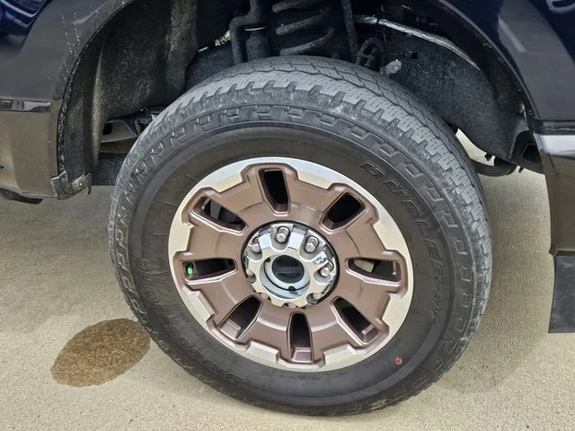 Used 2024 Bronze Ford King Ranch image 3