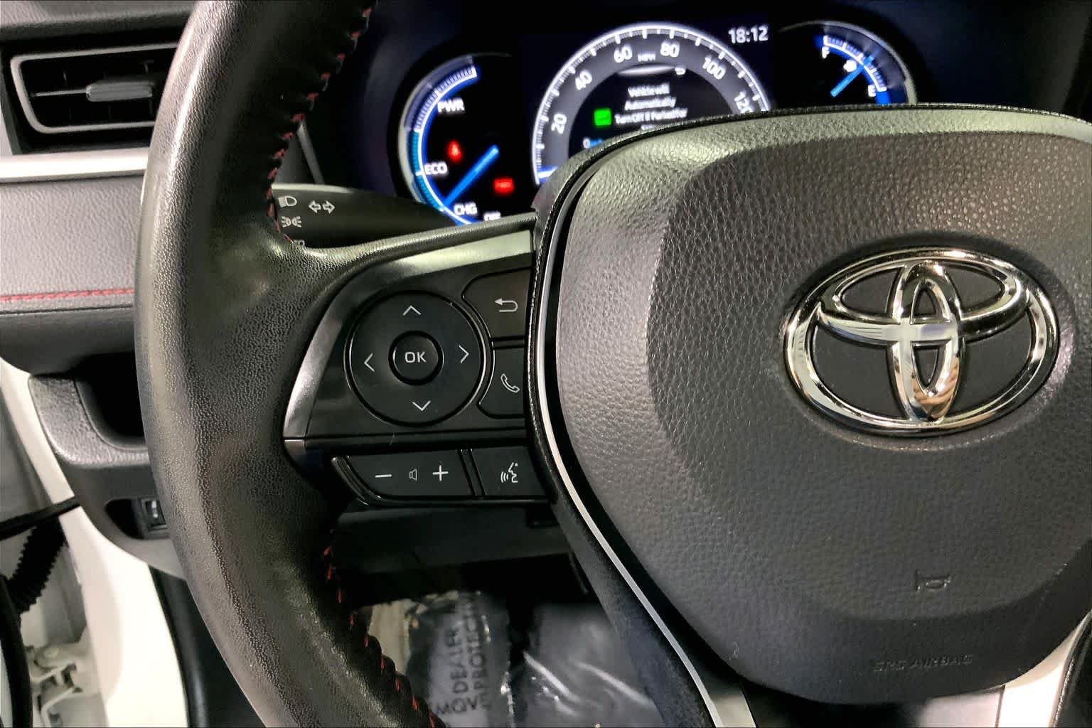 Used 2023 Ice Cap Toyota SE image 24