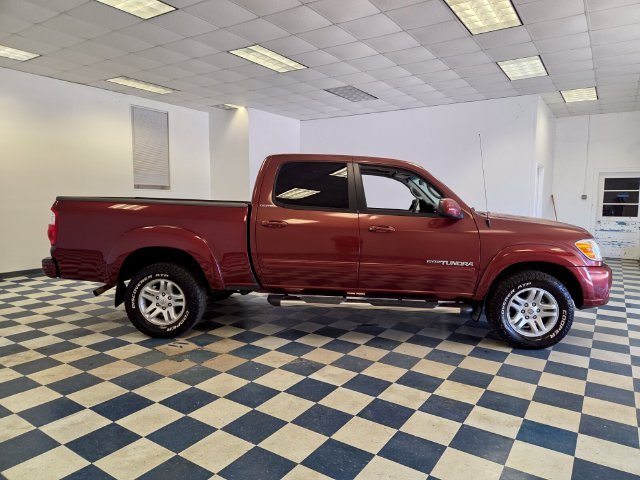 Used 2006  Toyota Limited image 9