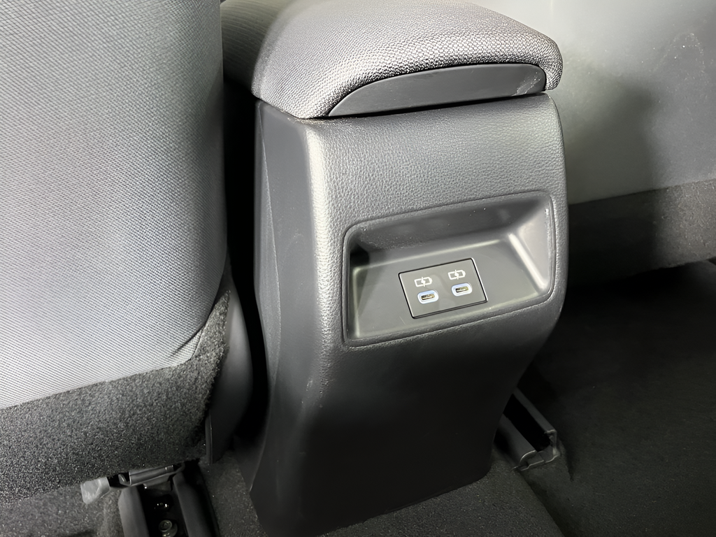 Used 2025 Ice Toyota LE image 25