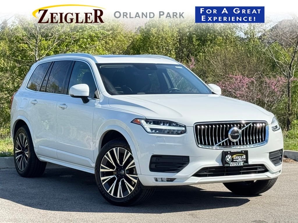 2021 Volvo XC90 T6 Momentum AWD's photo