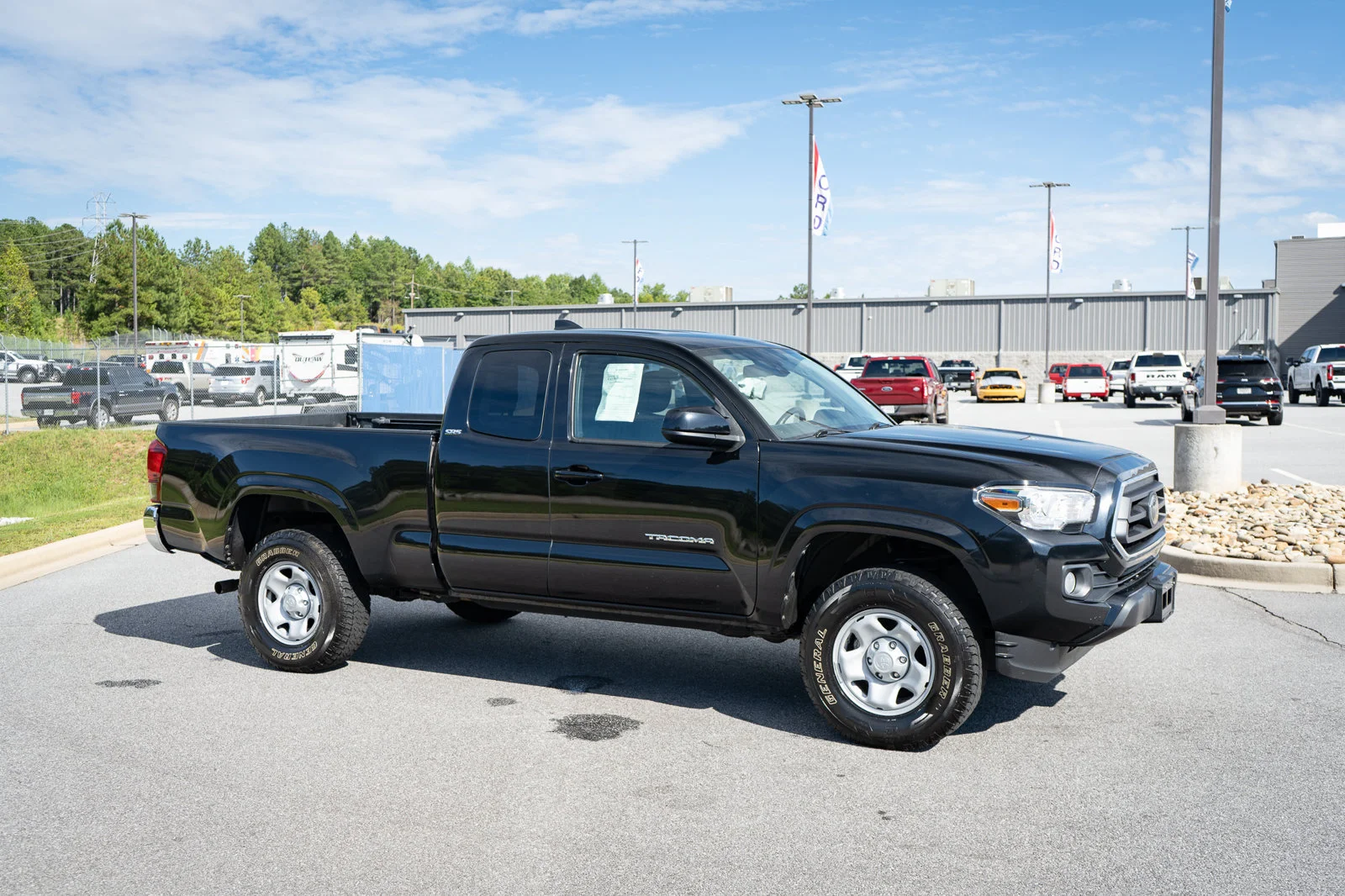 Used 2022 Black Toyota SR5 image 12