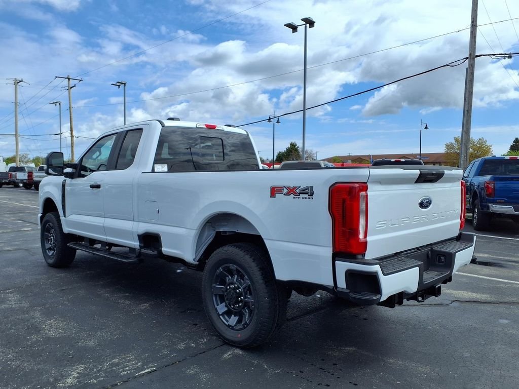 New 2026 Oxford White Ford F-350® XL image 2