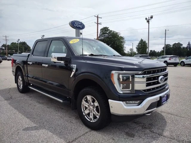 Certified Used 2021 Blue Metallic Ford Lariat image 9