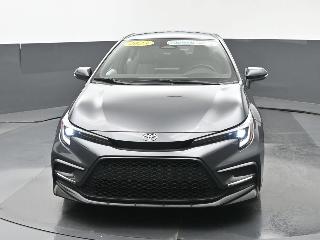 Used 2023  Toyota SE image 6