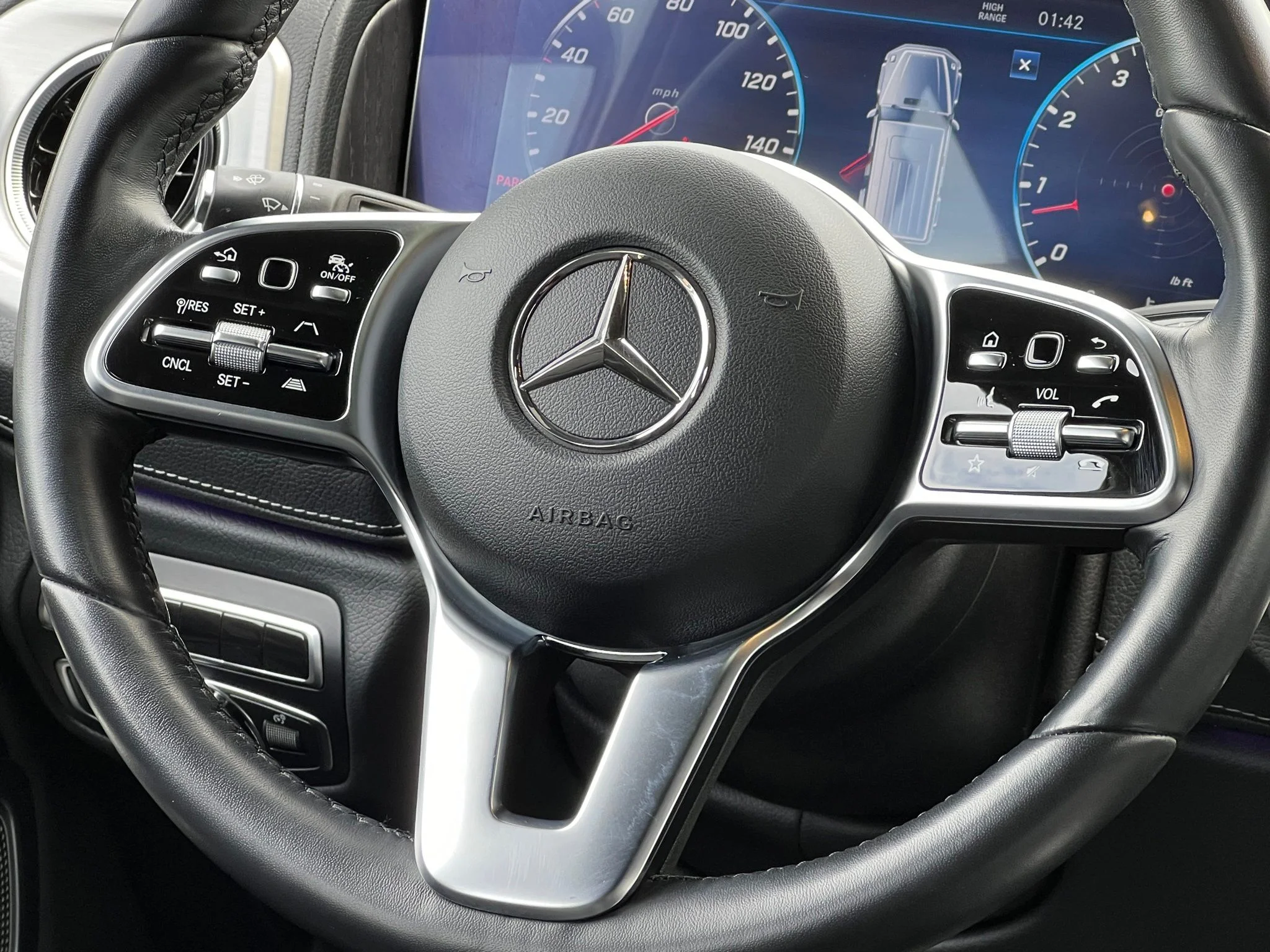 Used 2021 White Mercedes-Benz G 550 image 24