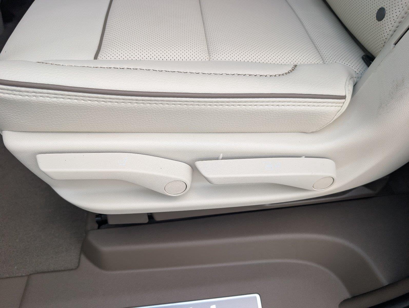 New 2026 Glacier White Tricoat GMC Denali image 34