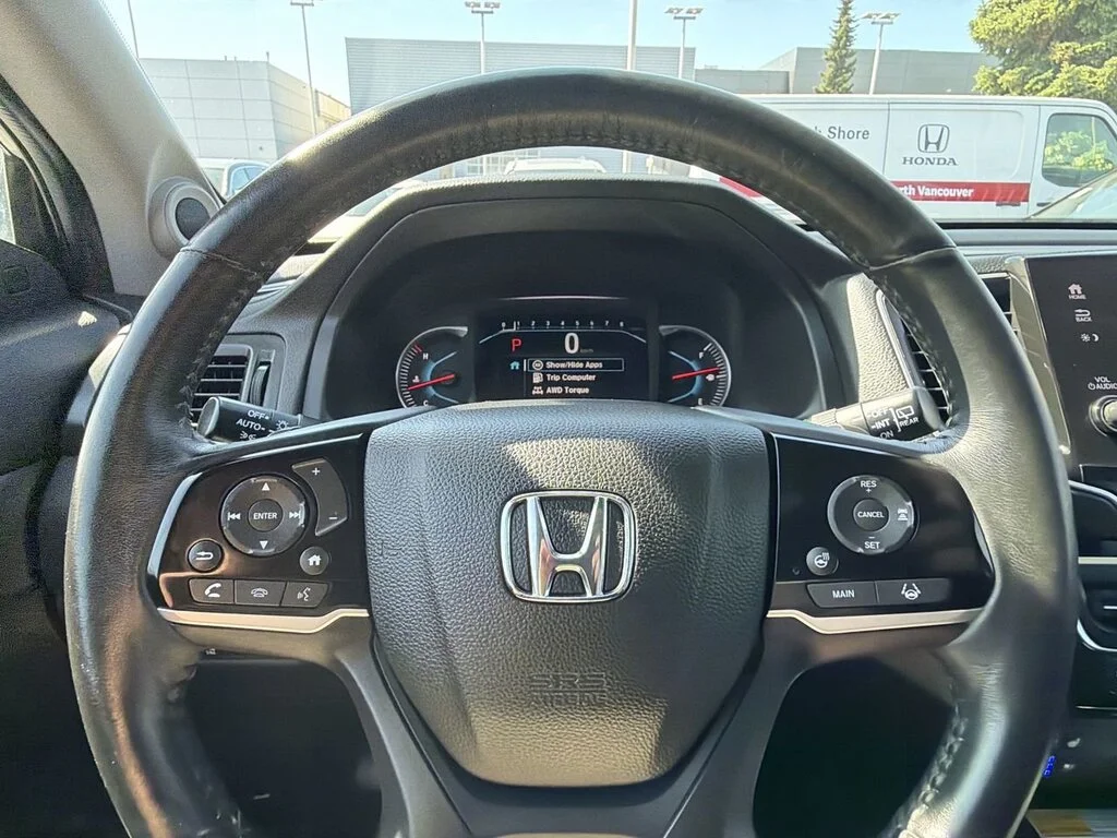 Certified Used 2022  Honda Touring 8P Certified Pre-owned   Local BC   One Ow image 22
