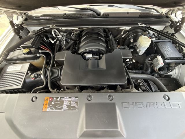 Used 2020 White Chevrolet LS image 27