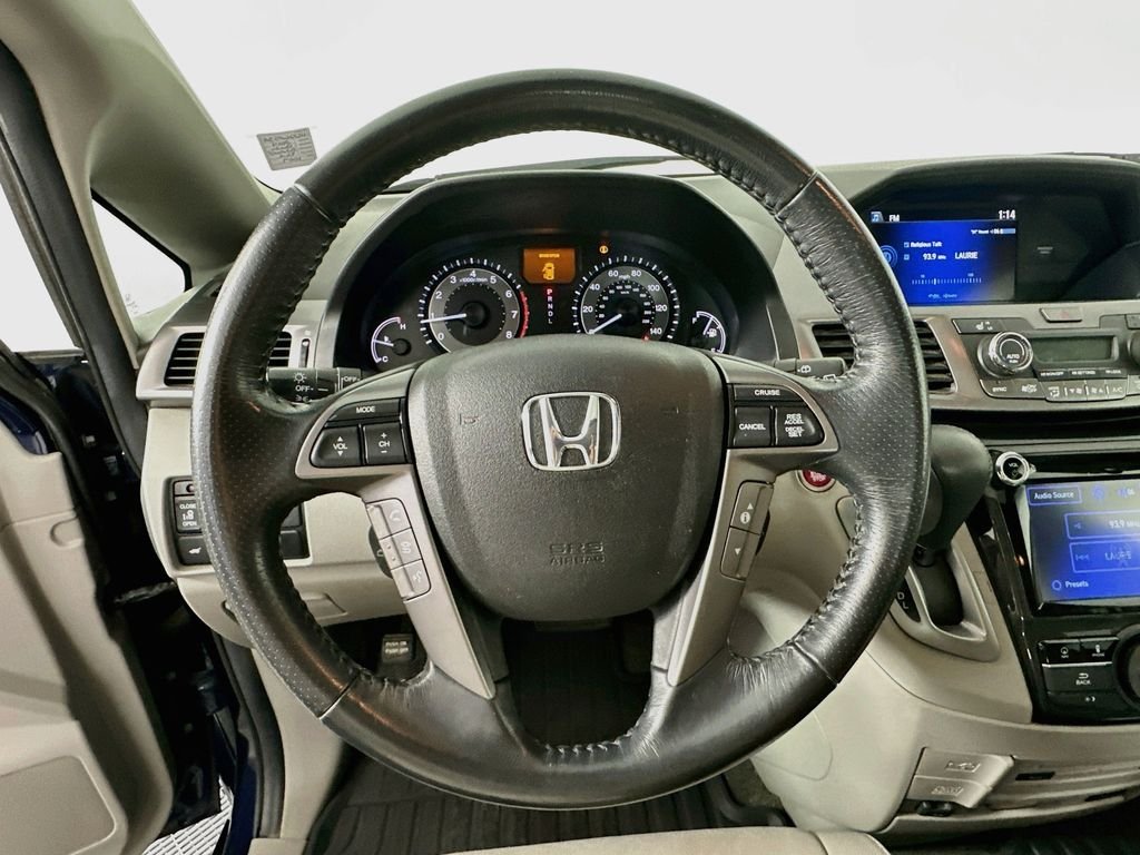 Used 2014 Obsidian Blue Pearl Honda Touring image 12