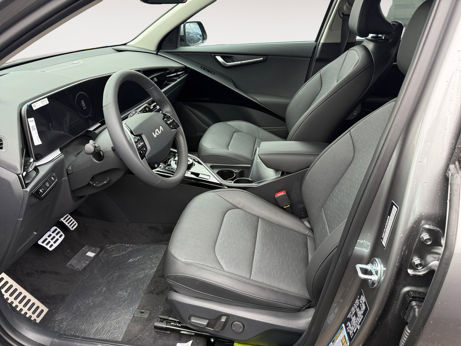 New 2026 Steel Gray Kia Wave image 10