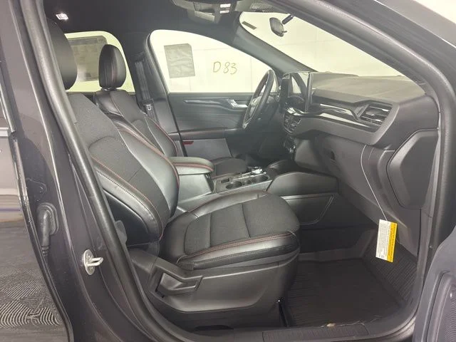 New 2026 Agate Black Metallic Ford ST-Line image 4