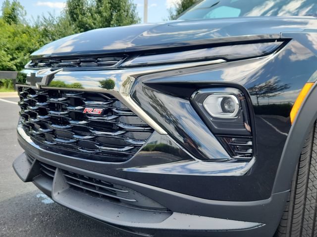 New 2026 Mosaic Black Metallic Chevrolet RS image 10