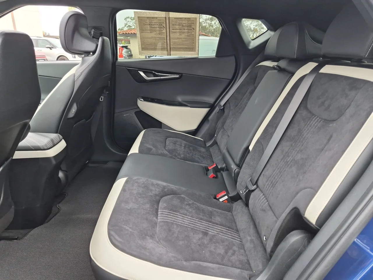Certified Used 2022 Yacht Blue Kia GT-Line image 26