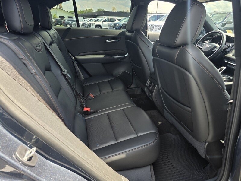 Used 2020 Shadow CADILLAC FWD 4DR SPORT image 17