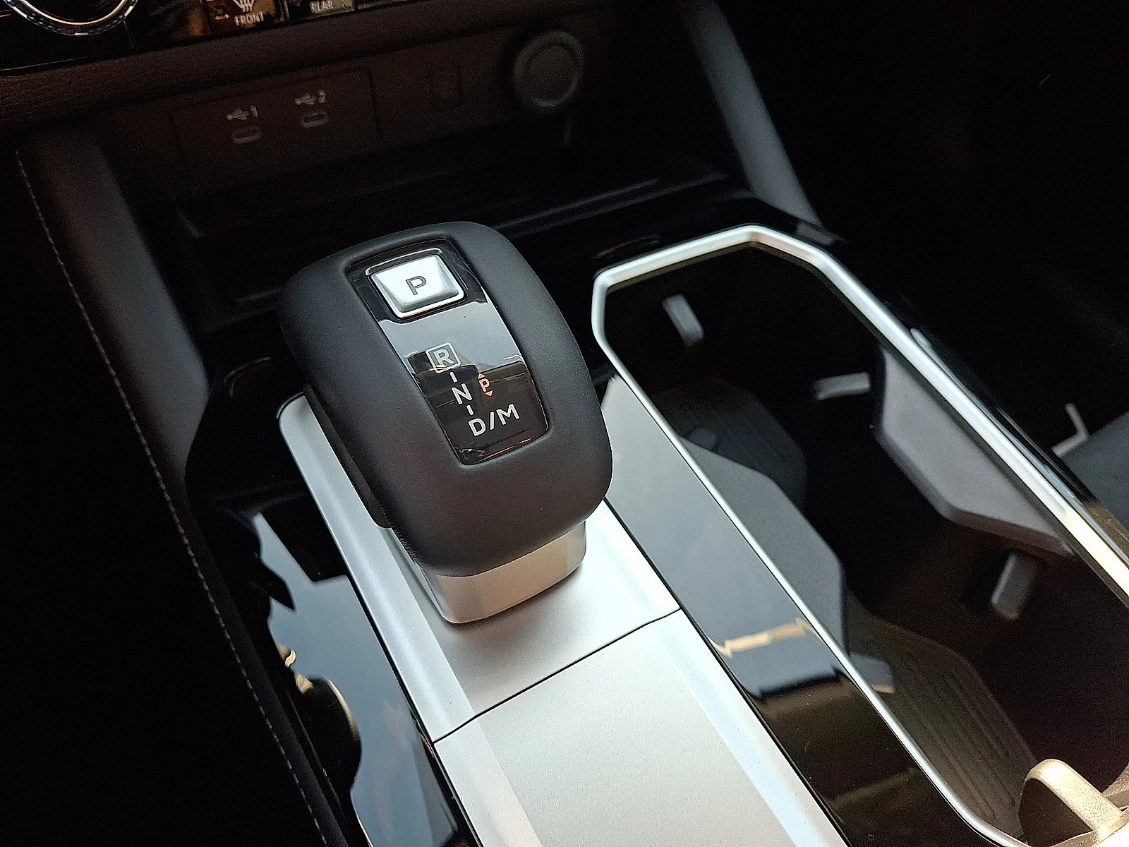 New 2026 White Mitsubishi SE image 15