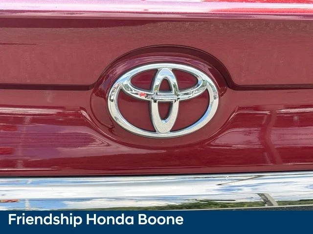 Used 2017 Red Toyota XSE V6 image 11