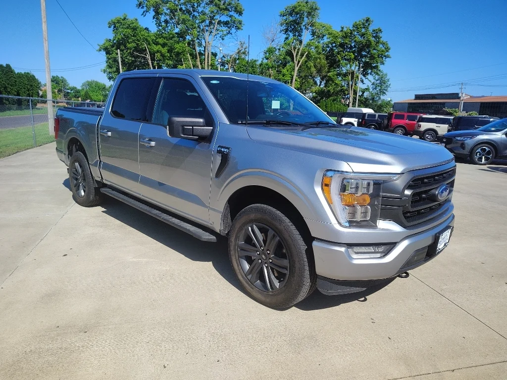 Used 2023 Iconic Silver Metallic Ford XLT image 23
